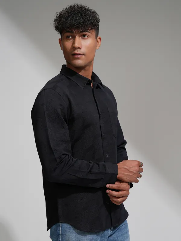 Highlander Men Black Slim Fit Self Design Casual Shirt