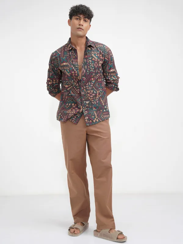 Highlander Men Brown Printed Slim Fit Casual Shirt