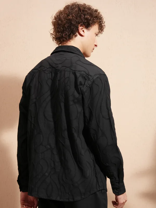 Highlander Men Black Self Design Relaxed Fit Casual Shirt