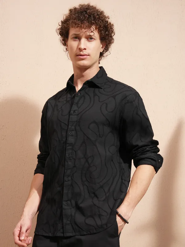Highlander Men Black Self Design Relaxed Fit Casual Shirt