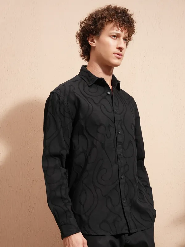 Highlander Men Black Self Design Relaxed Fit Casual Shirt