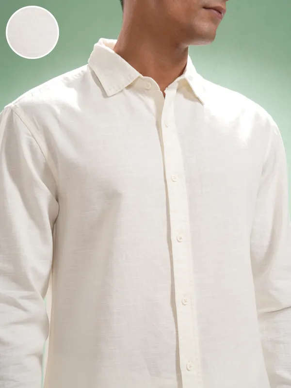 Highlander Men Off White Self Design Relaxed Fit Casual Shirt