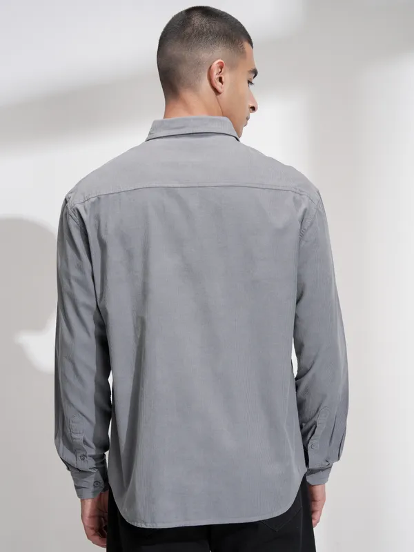 Highlander Men Grey Solid Relaxed Fit Casual Shirt
