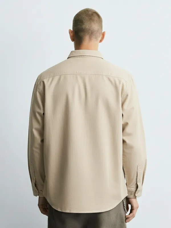 Highlander Men Cream Self Design Relaxed Fit Casual Shirt