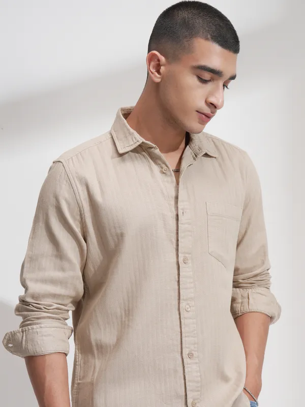 Highlander Men Beige Self Design Relaxed Fit Casual Shirt