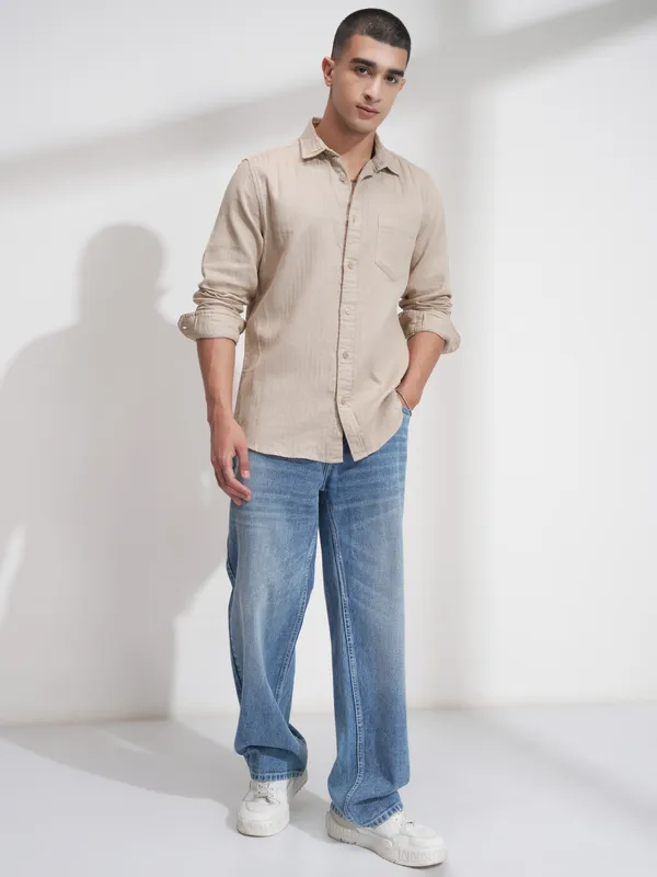 Highlander Men Beige Self Design Relaxed Fit Casual Shirt