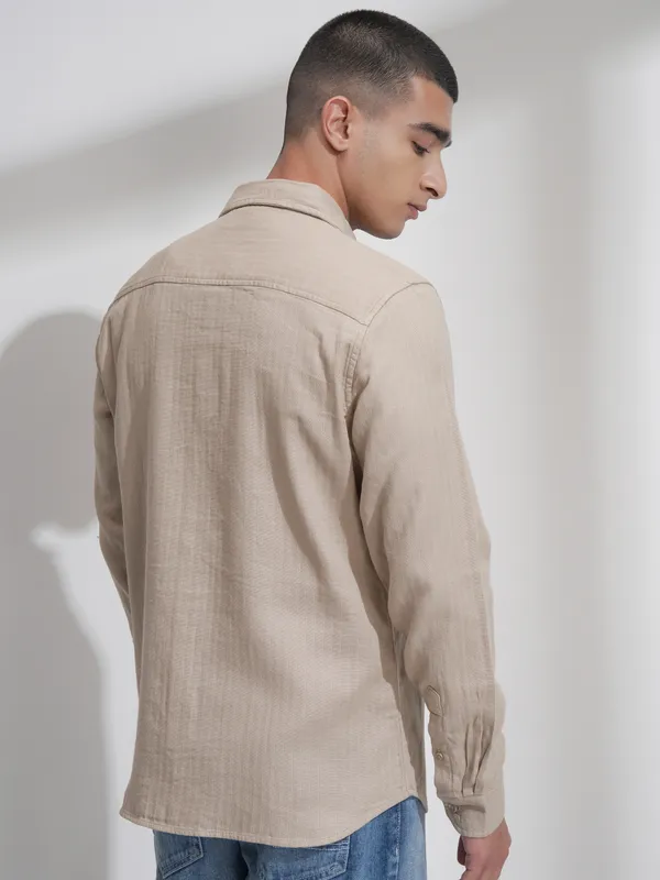 Highlander Men Beige Self Design Relaxed Fit Casual Shirt