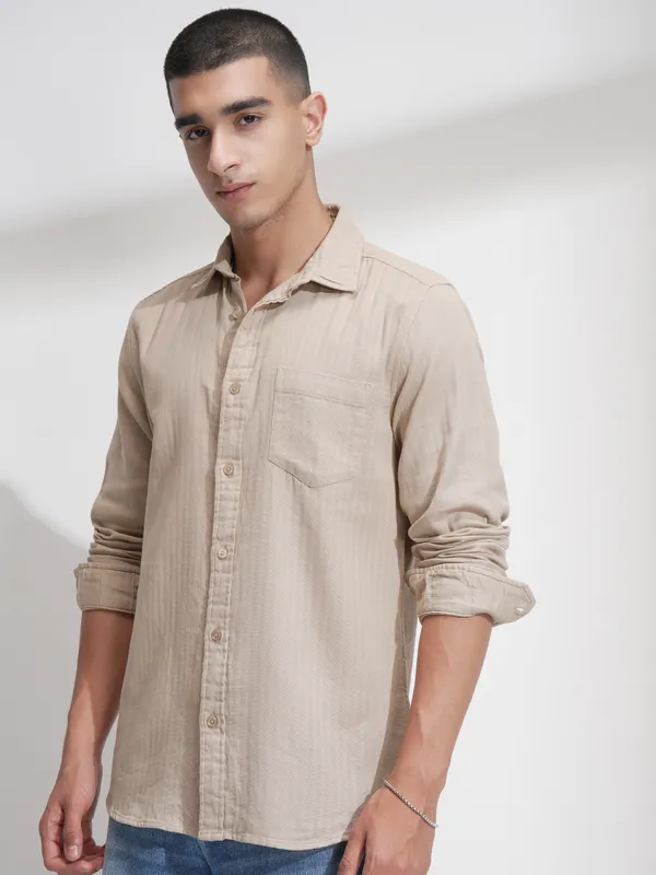 Highlander Men Beige Self Design Relaxed Fit Casual Shirt