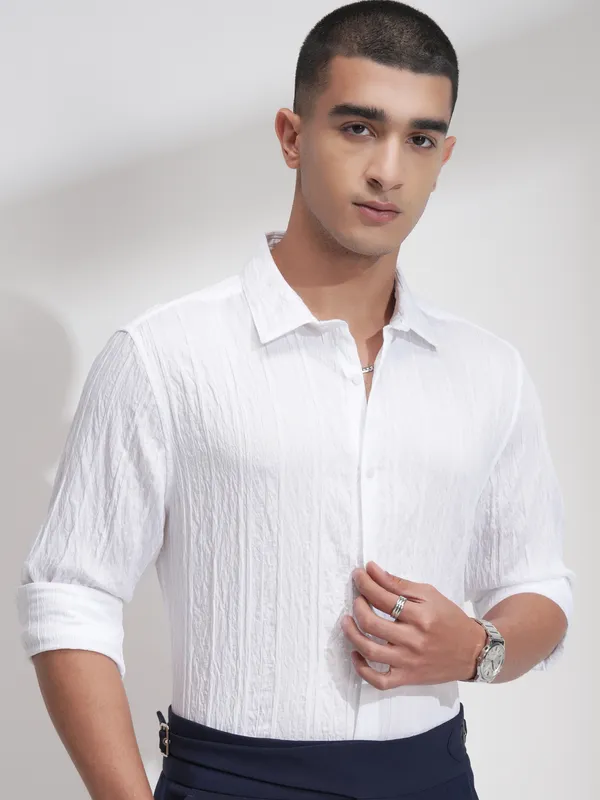 Men Slim Fit Casual Shirt