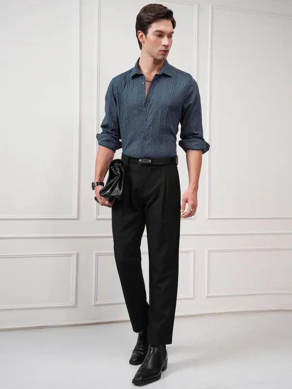 Highlander Men Teal Textured Slim Fit Casual Shirt