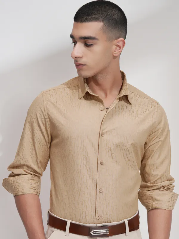 Highlander Men Beige Self Design Slim Fit Casual Shirt