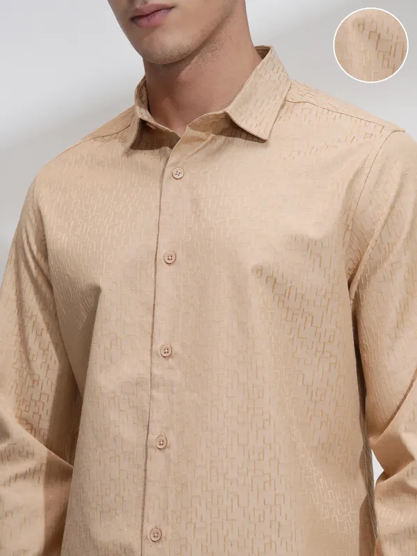 Highlander Men Beige Self Design Slim Fit Casual Shirt
