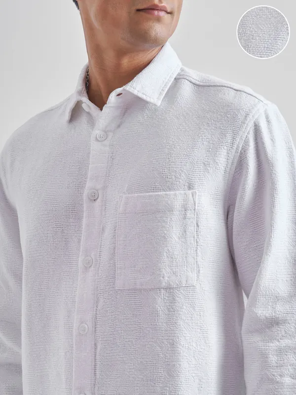 Highlander Men White Self Design Relaxed Fit Casual Shirt