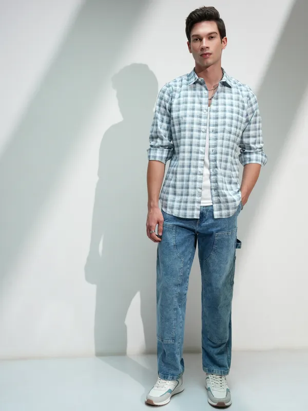 Highlander Men White Checked Slim Fit Casual Shirt