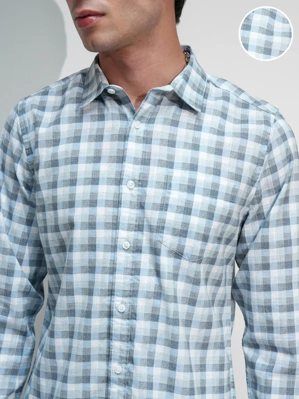 Highlander Men White Checked Slim Fit Casual Shirt