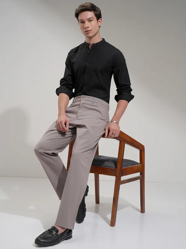 Highlander Men Black Self Design Slim Fit Casual Shirt