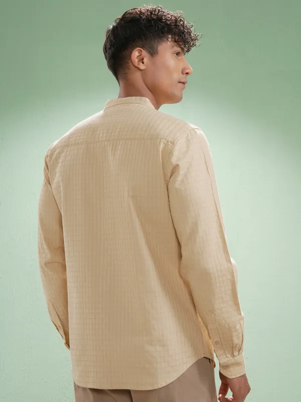 Highlander Men Beige Self Design Slim Fit Casual Shirt