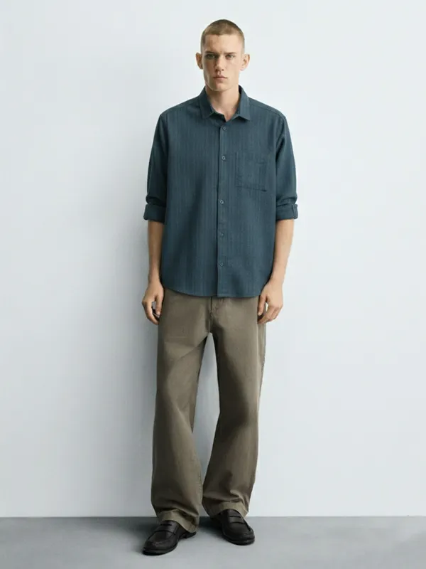 Highlander Men Blue Checked Relaxed Fit Casual Shirt