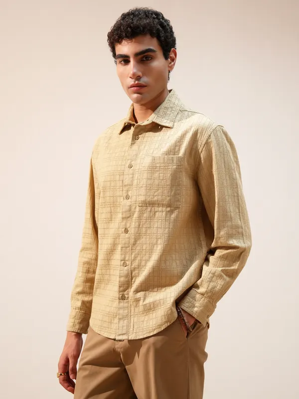 Highlander Men Beige Self Design Relaxed Fit Casual Shirt