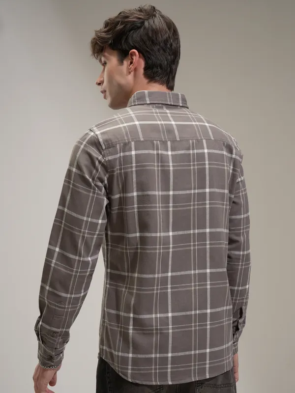 Highlander Men Brown Checked Slim Fit Casual Shirt