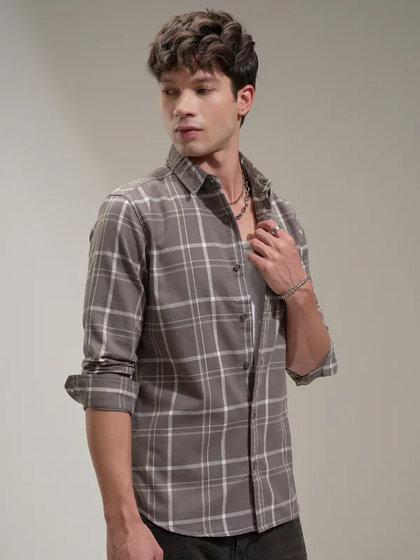 Highlander Men Brown Checked Slim Fit Casual Shirt