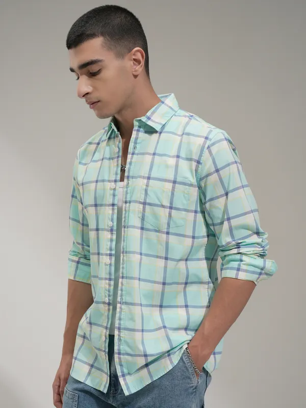 Highlander Men Teal Checked Slim Fit Casual Shirt