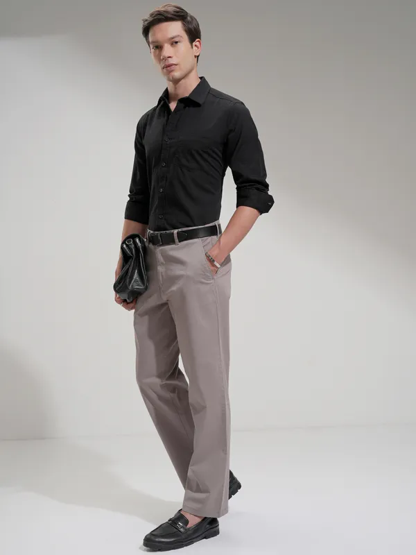 Highlander Men Black Self Design Slim Fit Casual Shirt