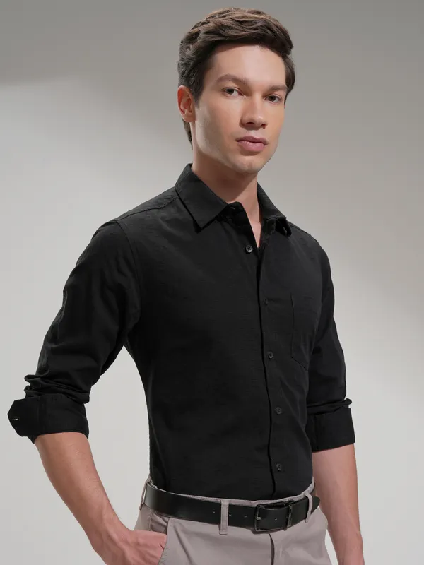 Highlander Men Black Self Design Slim Fit Casual Shirt