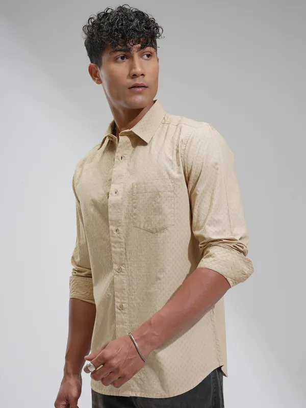 Highlander Men Beige Self Design Slim Fit Casual Shirt