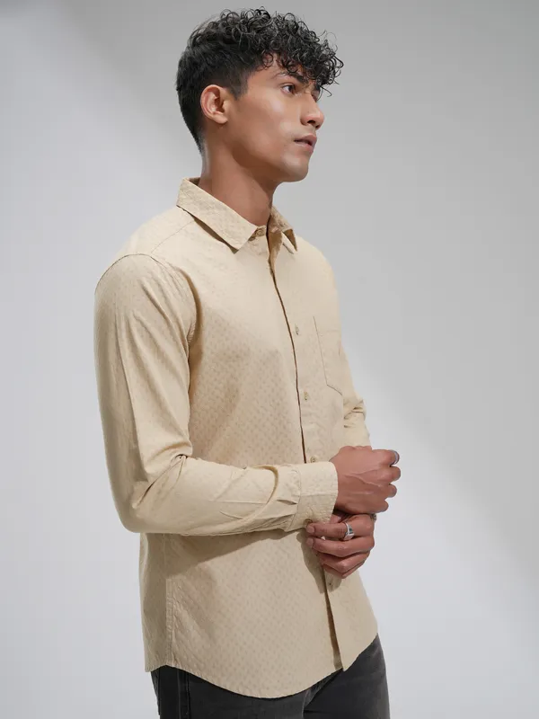 Highlander Men Beige Self Design Slim Fit Casual Shirt