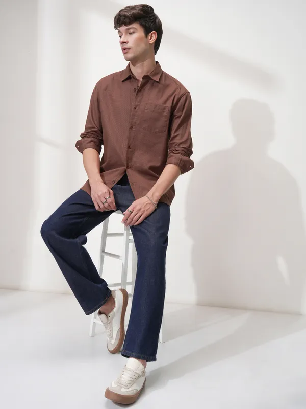 Highlander Men Brown Self Design Relaxed Fit Casual Shirt