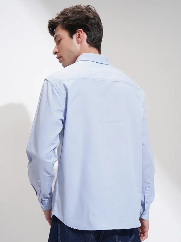 Highlander Men Blue Self Design Relaxed Fit Casual Shirt