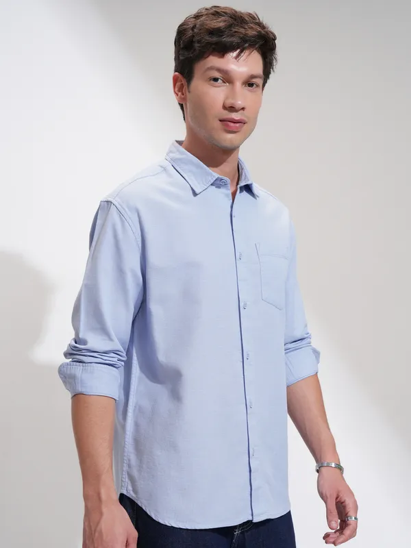 Highlander Men Blue Self Design Relaxed Fit Casual Shirt