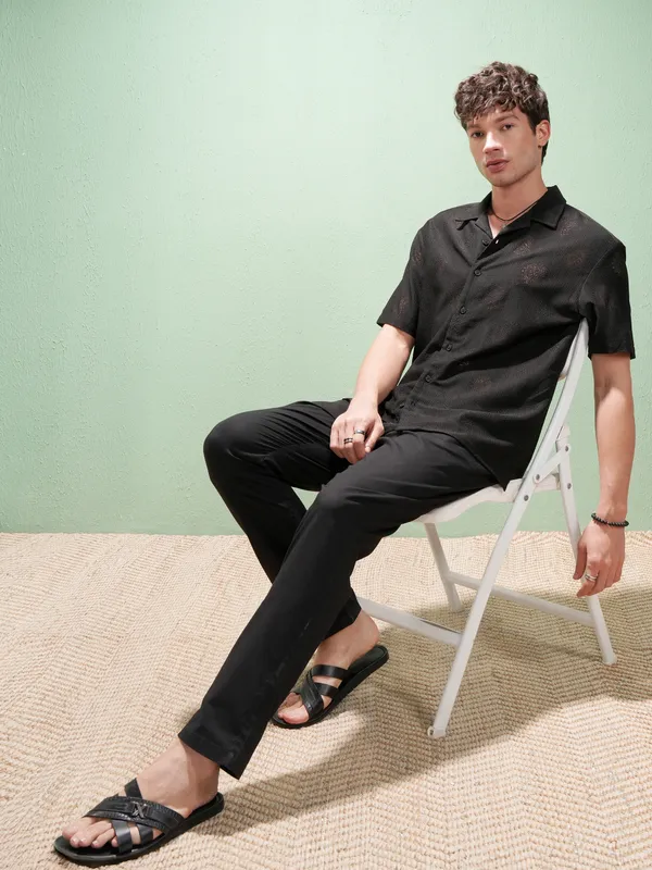 Highlander Men Black Printed Relaxed Fit Casual Shirt