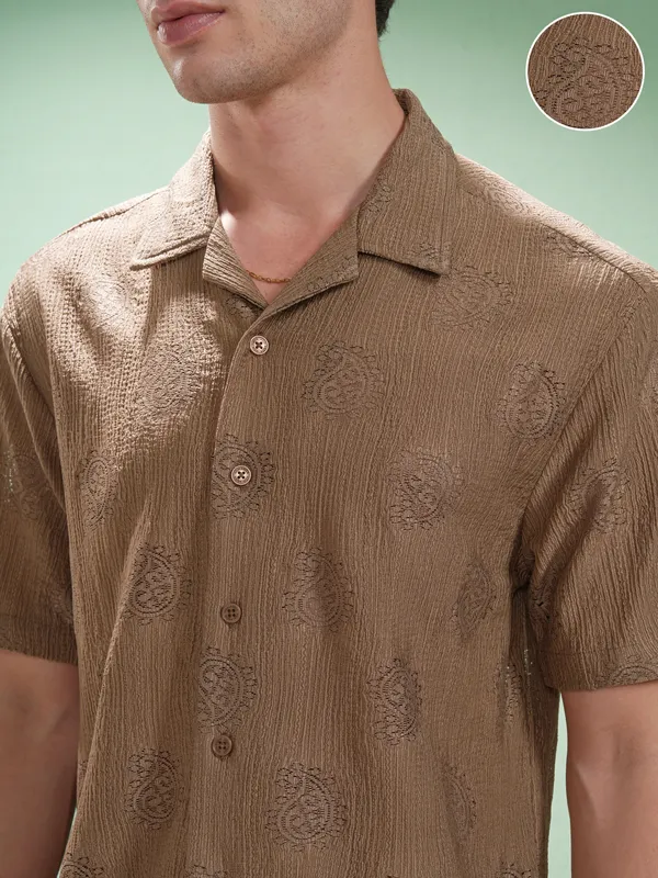 Highlander Men Tan Self Design Relaxed Fit Casual Shirt