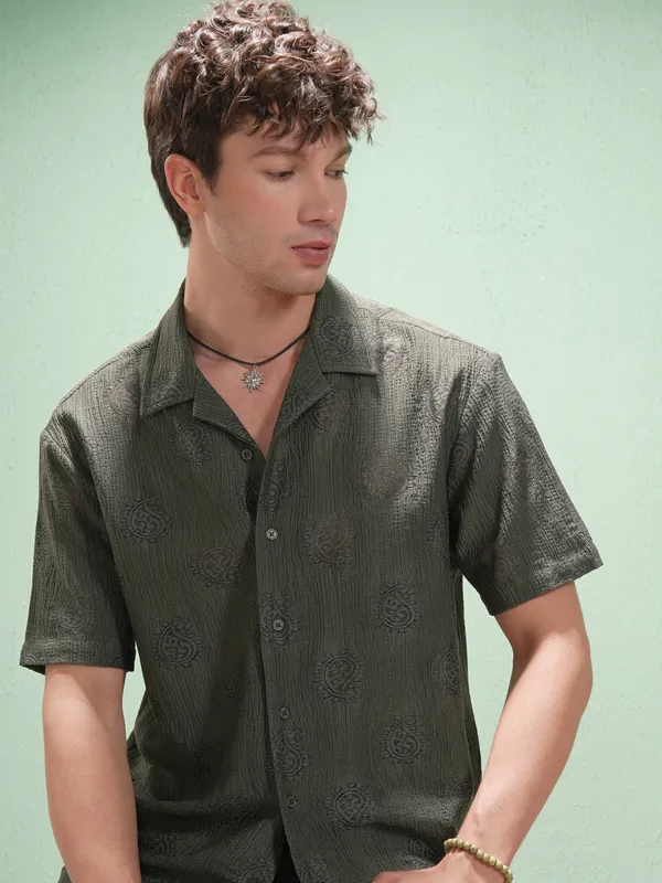 Highlander Men Green Printed Relaxed Fit Casual Shirt