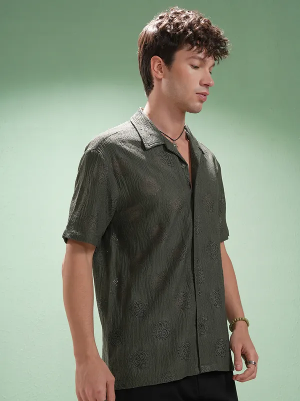 Highlander Men Green Printed Relaxed Fit Casual Shirt