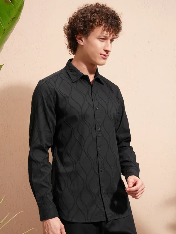 Highlander Men Black Self Design Slim Fit Casual Shirt