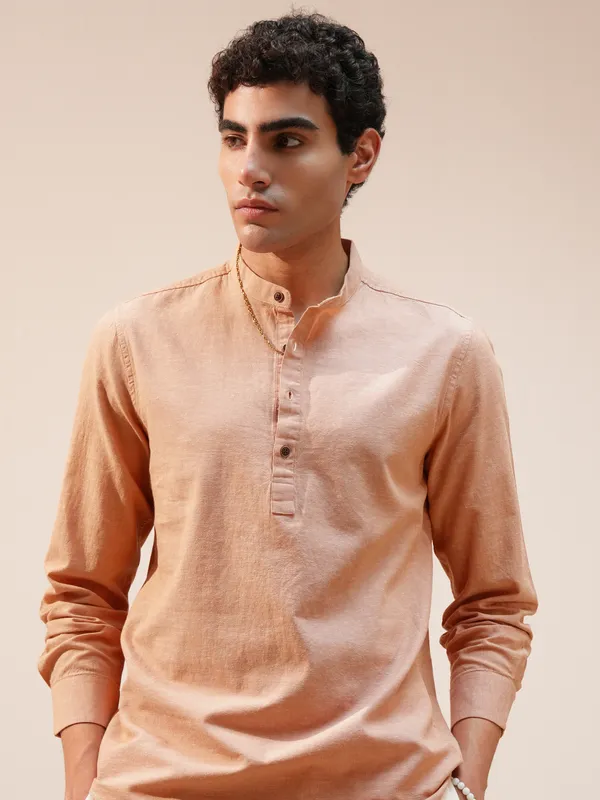 Highlander Men Peach Solid Relaxed Fit Casual Shirt