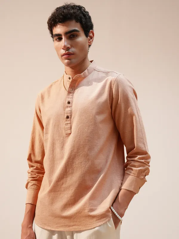 Highlander Men Peach Solid Relaxed Fit Casual Shirt