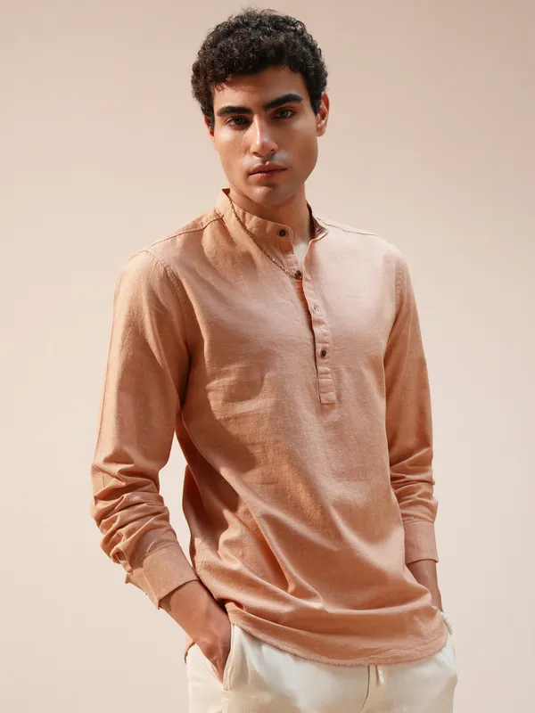 Highlander Men Peach Solid Relaxed Fit Casual Shirt