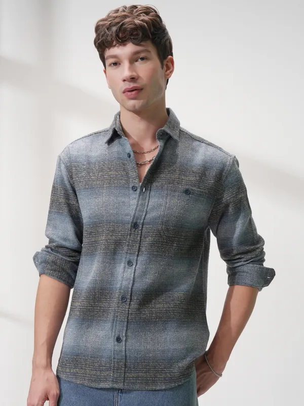 Highlander Men Blue Checked Relaxed Fit Casual Shirt