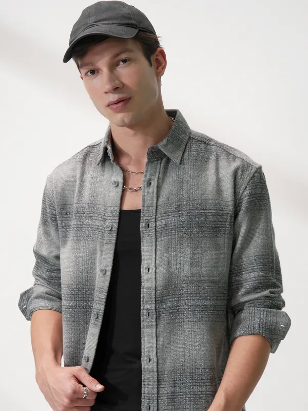 Highlander Men Grey Checked Relaxed Fit Casual Shirt