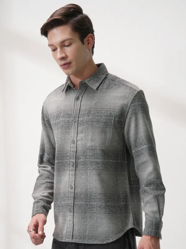Highlander Men Grey Checked Relaxed Fit Casual Shirt