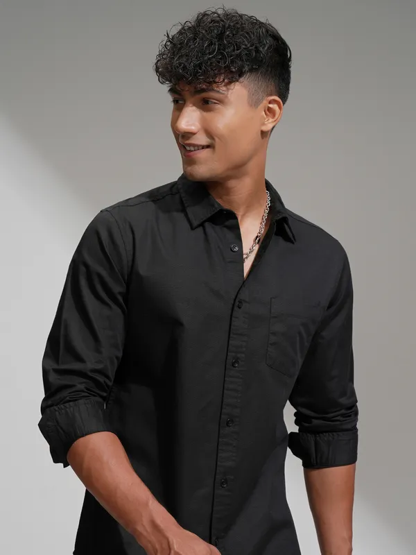 Men Slim Fit Casual Shirt