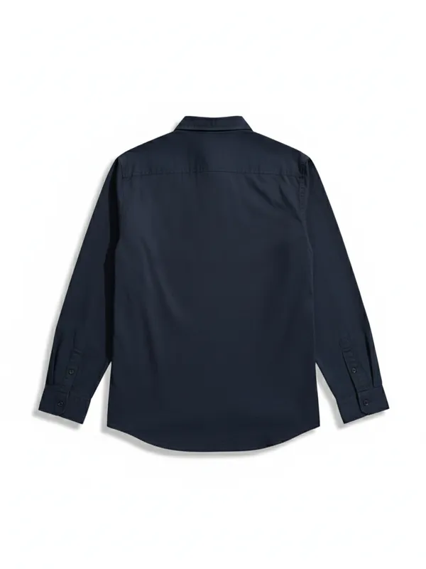 Highlander Men Navy Blue Solid Slim Fit Casual Shirt