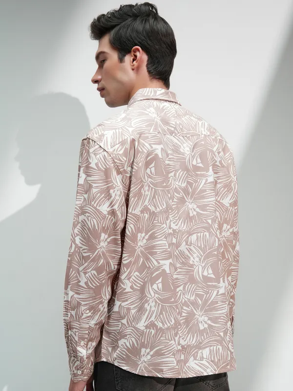Highlander Men Tan Printed Relaxed Fit Casual Shirt
