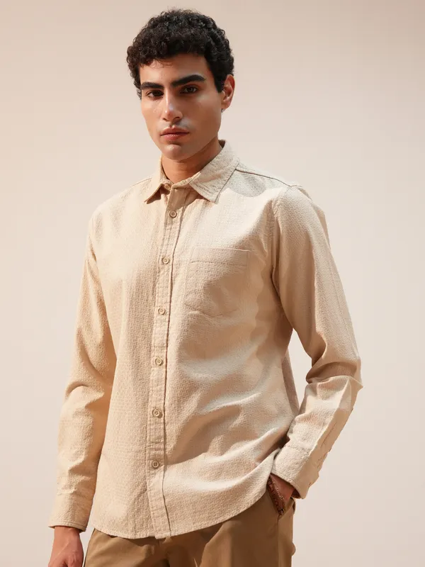 Highlander Men Cream Self Design Slim Fit Casual Shirt
