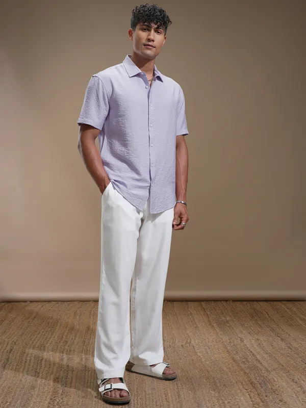 Highlander Men Lavender Self Design Relaxed Fit Casual Shirt