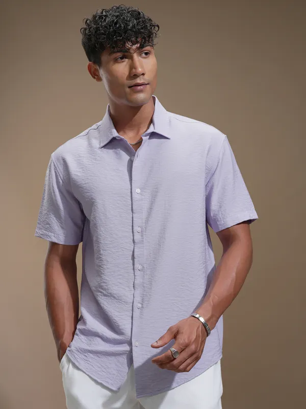 Highlander Men Lavender Self Design Relaxed Fit Casual Shirt